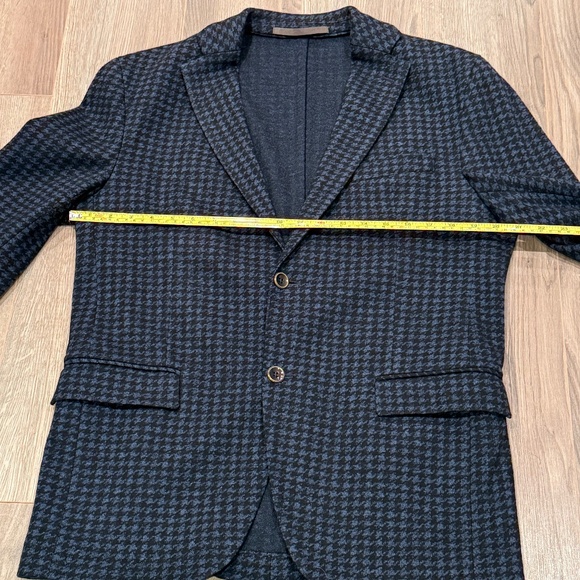 Men's Eleventy navy and black houndstooth blazer, made in Italy. Size 52 - Picture 9 of 10